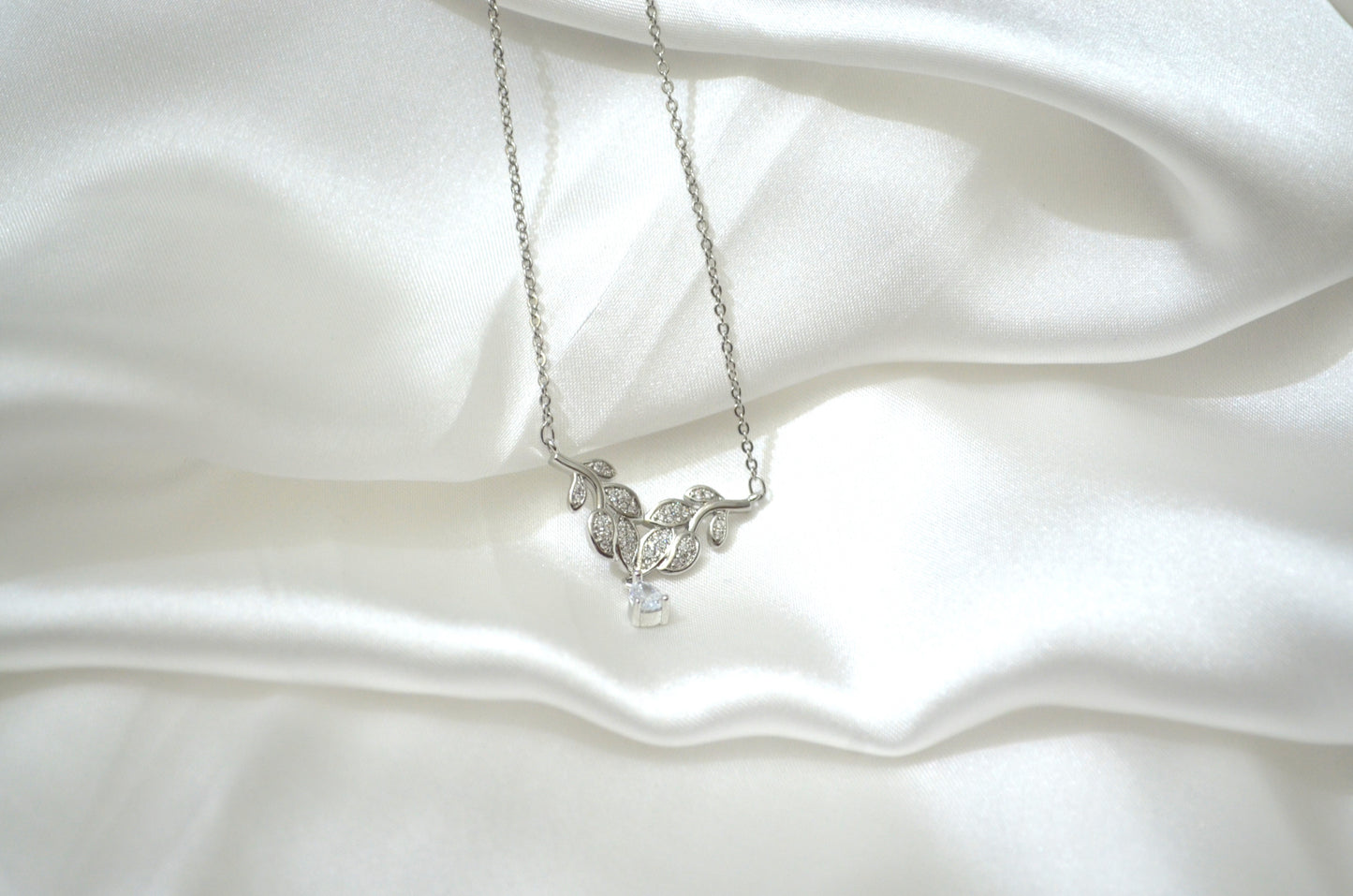 Leaves Glow Pendent